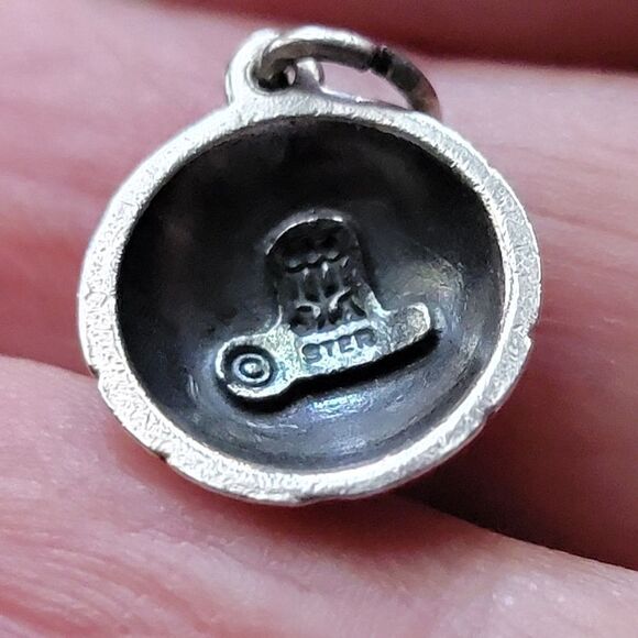 Rare Retired James Avery Soccer Ball Charm - Picture 5 of 5